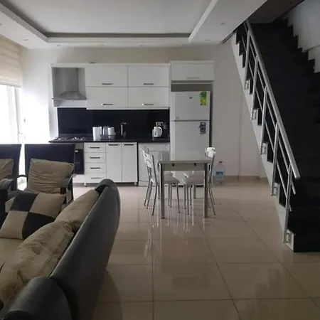 Apartment With 4 Bedroom In Cleopatra Apartment Alanya